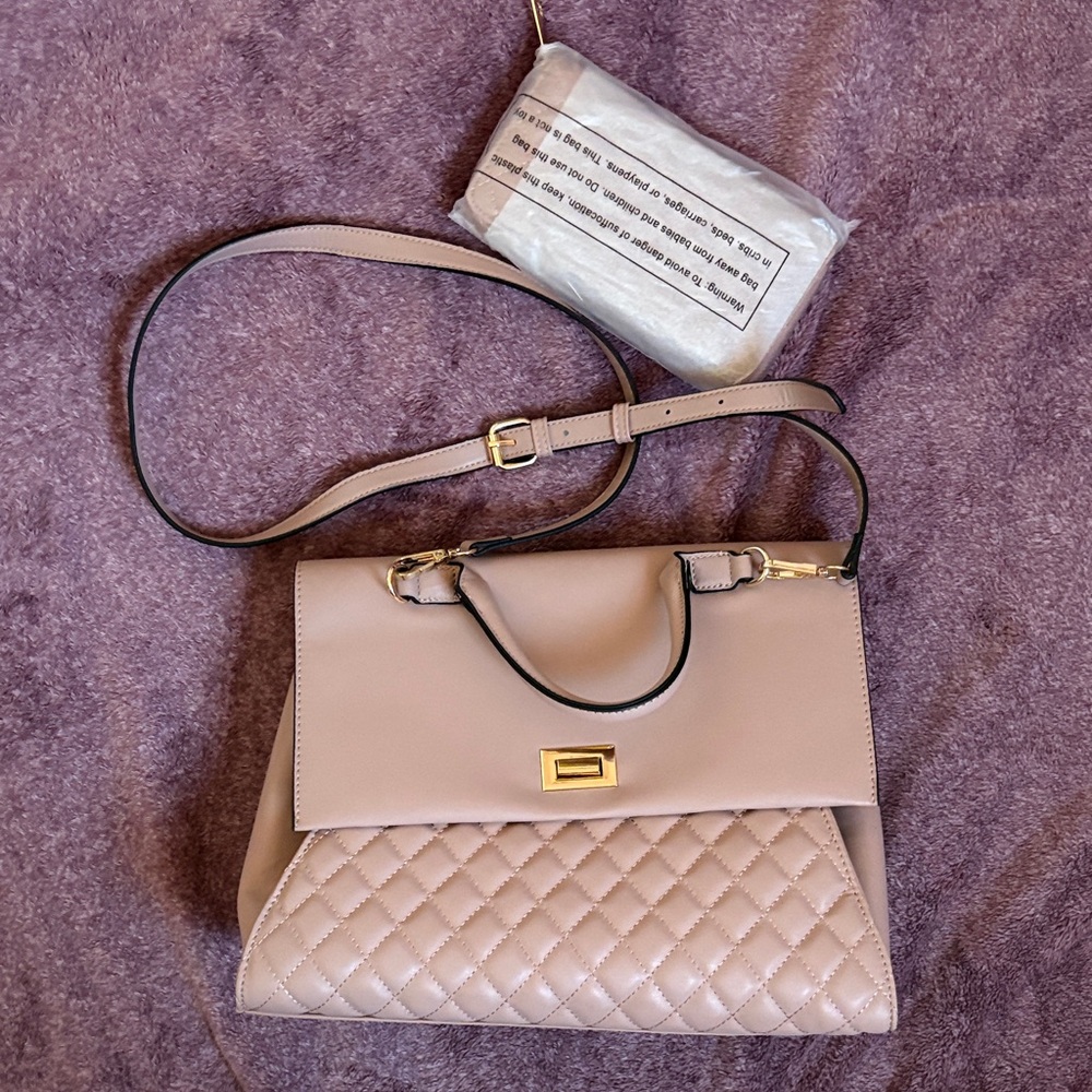 Chic Quilted Pink Crossbody Bag